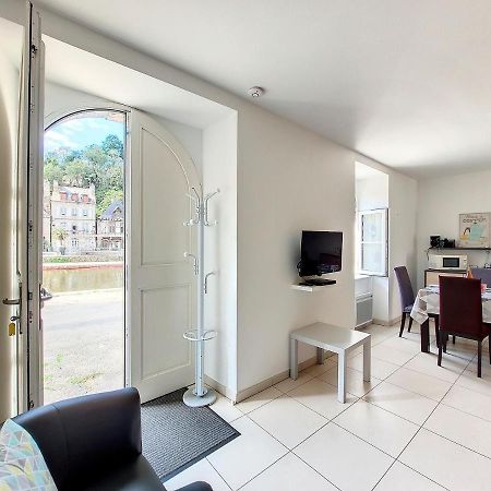 Apartamento Au Fil De L'Eau - Le Bord De Rance Dinan Exterior foto