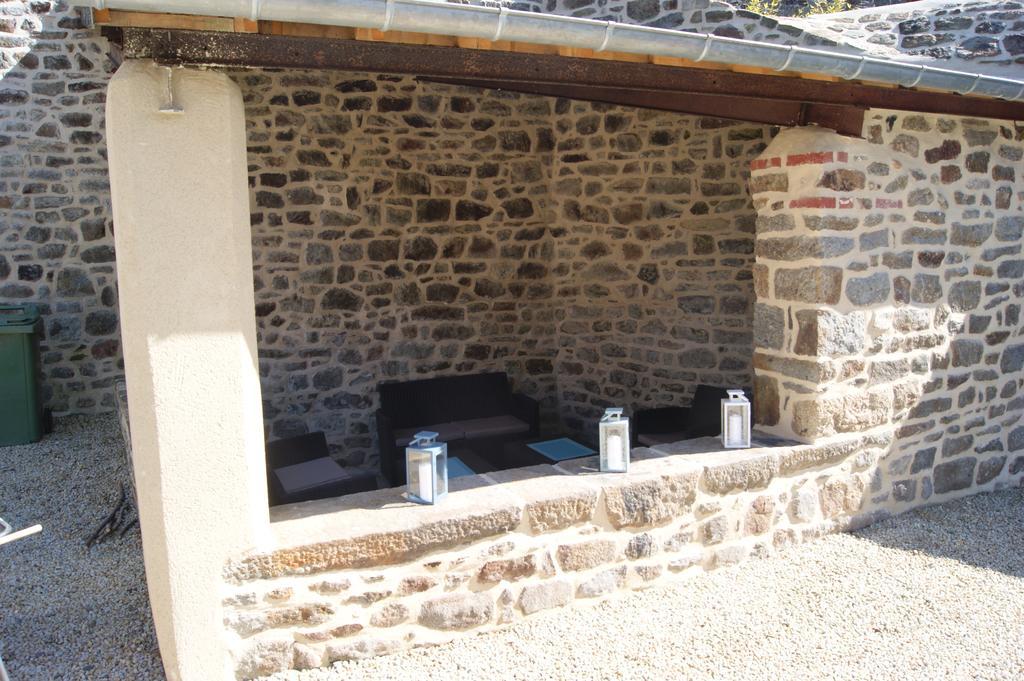 Apartamento Au Fil De L'Eau - Le Bord De Rance Dinan Exterior foto